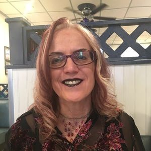 Meet your Posher, Connie